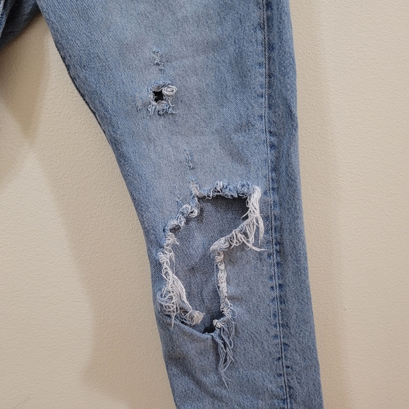 501 S Levis Jeans - Picture 4 of 13